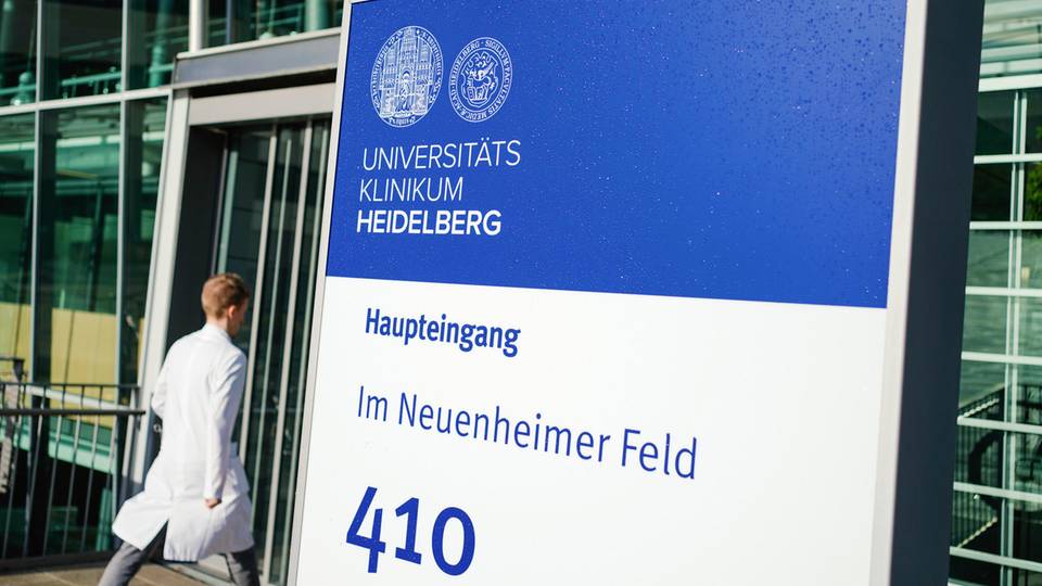 Die Universitätsklinik in Heidelberg: Hier wird einer der neuen Coronavirus-Patienten behandelt